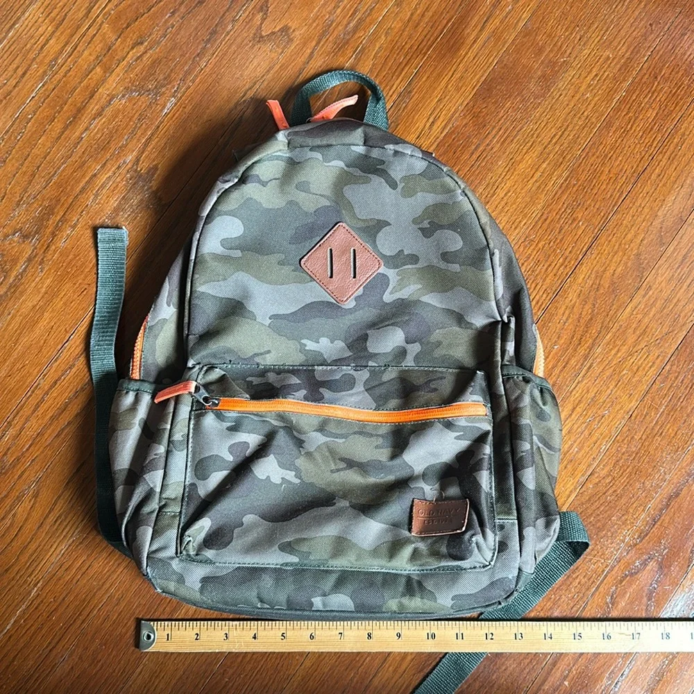 ⭐️ 3/$15 Old Navy Orange and Camouflage Backpack Booksack